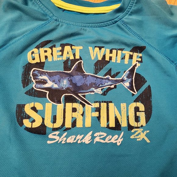 ZeroXposur "Great White Surfing" Rashguard Size 5/6 - Picture 7 of 14